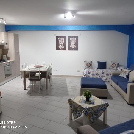 Apartament House Roches Noire Giardini-Naxos Zewnętrze zdjęcie